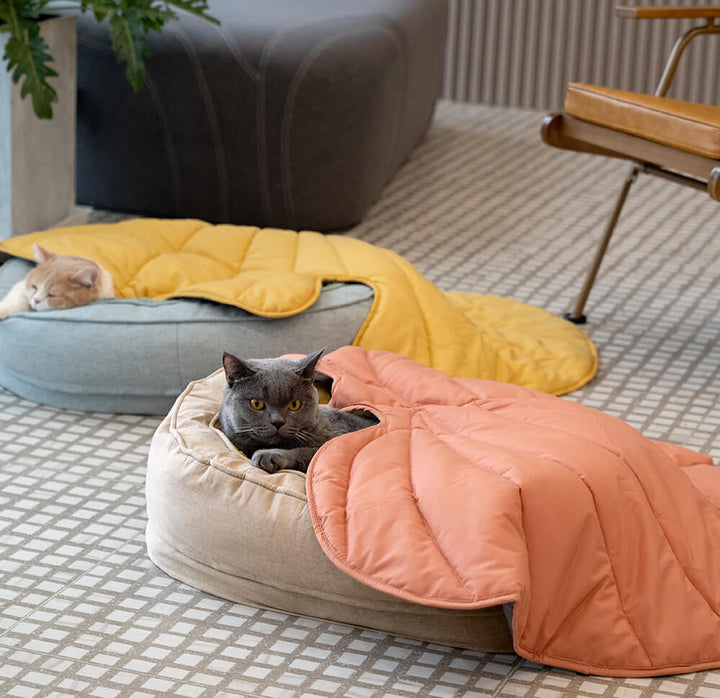 Bundeena | Leaf Shape Washable Dog Blanket and Mat - image 17