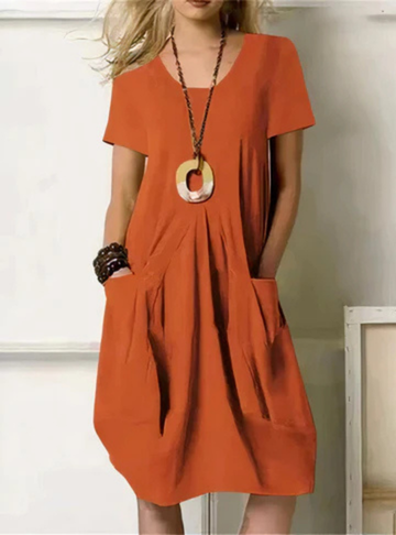 Gemma-Rose midi dress, round neck, short sleeves, pockets