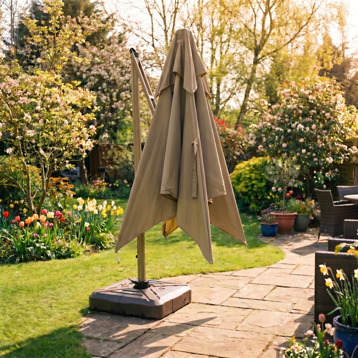Byron | Outdoor Cantilever Parasol with 360° Rotation and Solar LED Lighting - image 6