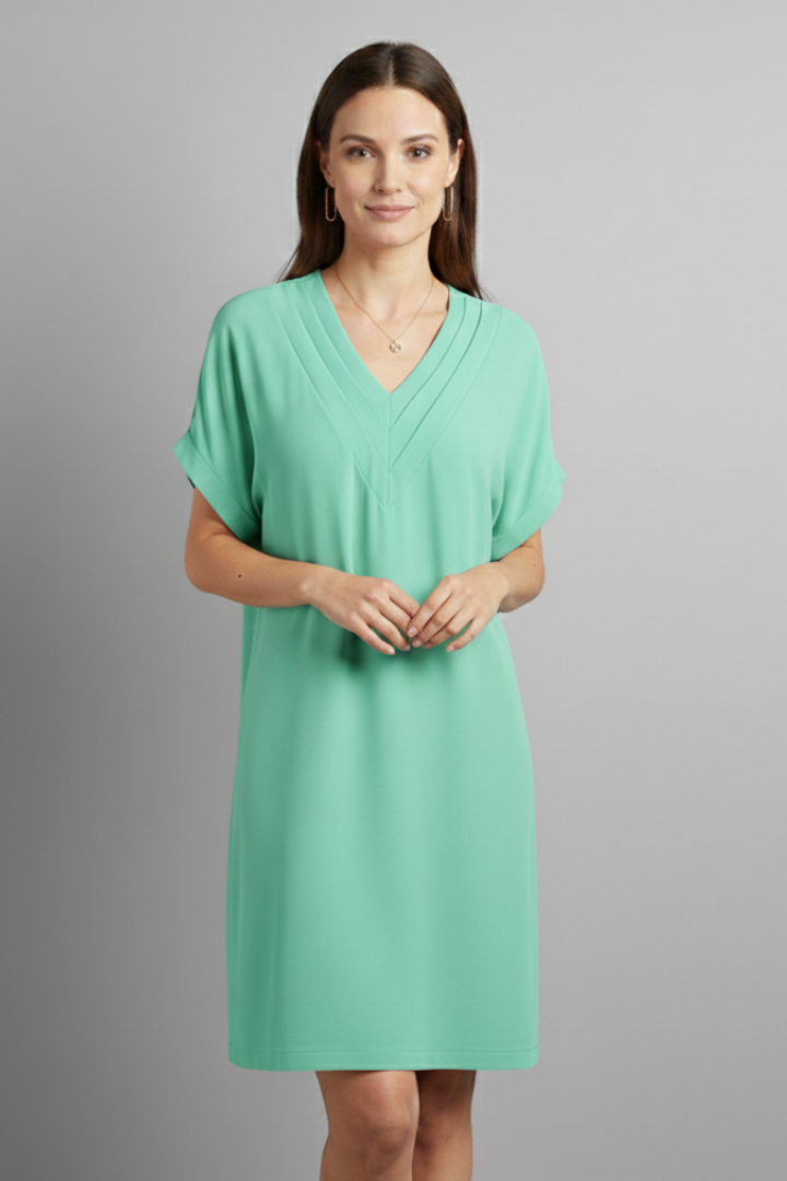 Merle | Women's Dress with V-Neck and Short Sleeves