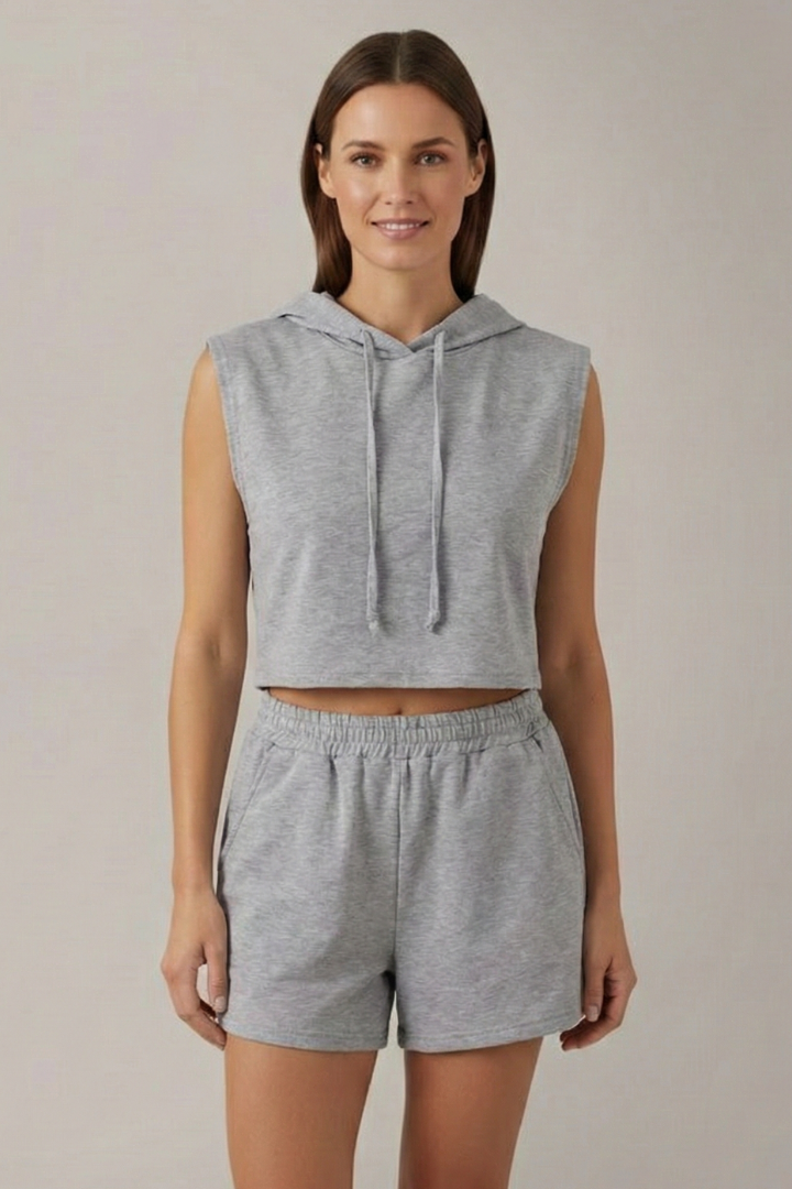 Sybilla | Women’s Hooded Top and Shorts Set with Sleeveless Cut and Elastic Waist