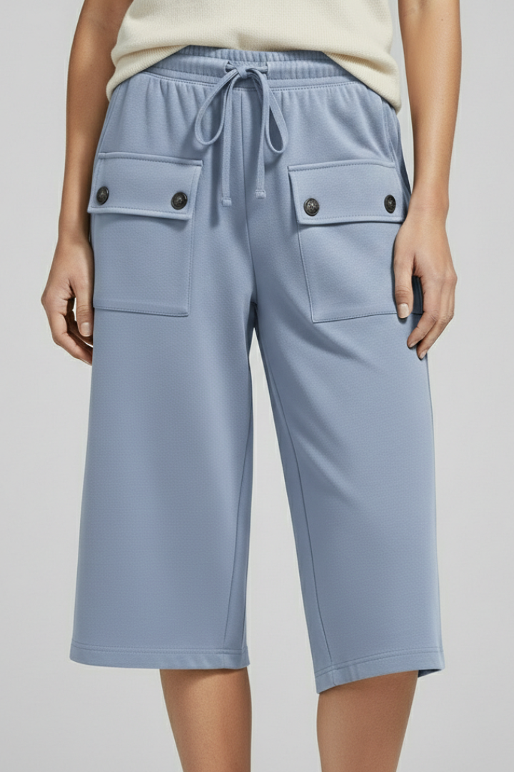 Keziah | Women's Knee Length Shorts with Elastic Waist and Pockets