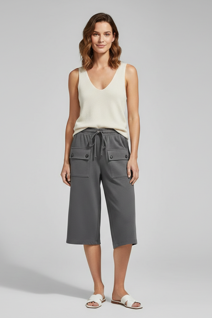 Keziah | Women's Knee Length Shorts with Elastic Waist and Pockets