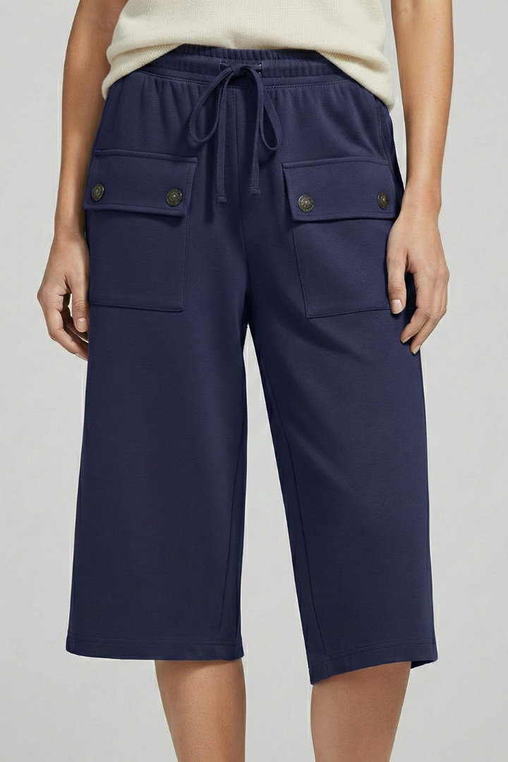Keziah | Women's Knee Length Shorts with Elastic Waist and Pockets