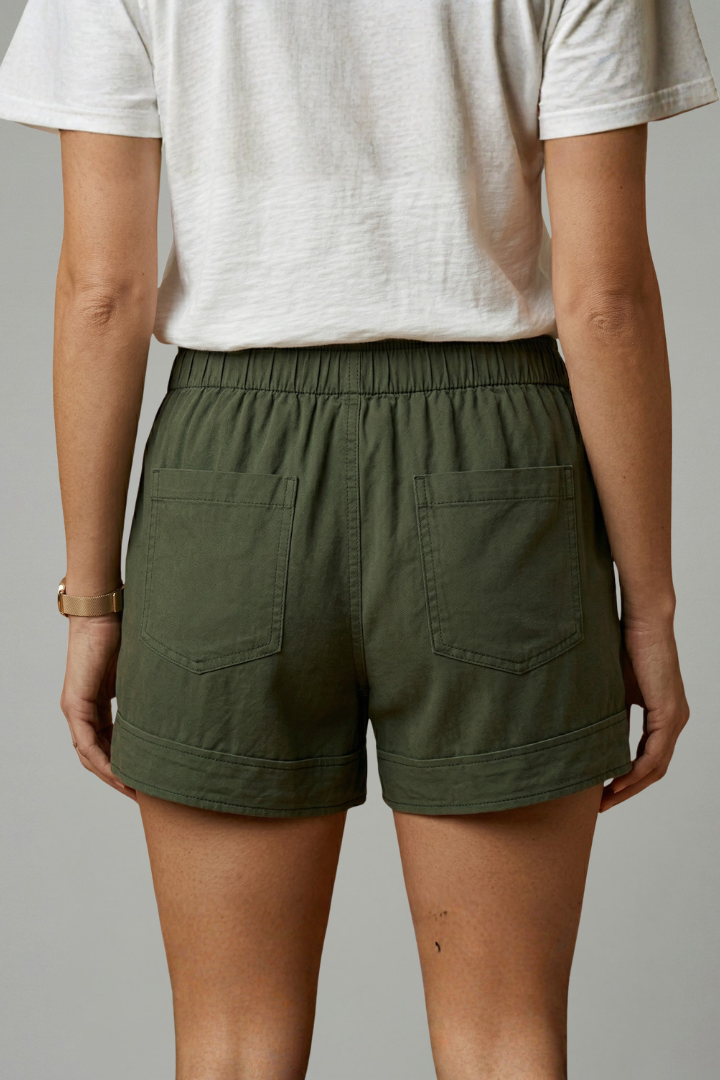 Amaryllis | Women's Shorts with Drawstring Waist and Relaxed Fit