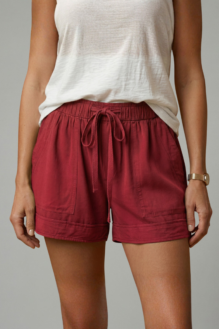 Amaryllis | Women's Shorts with Drawstring Waist and Relaxed Fit