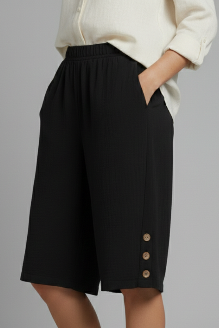 Lalage | Women's Shorts with Elastic Waist and Button Detail