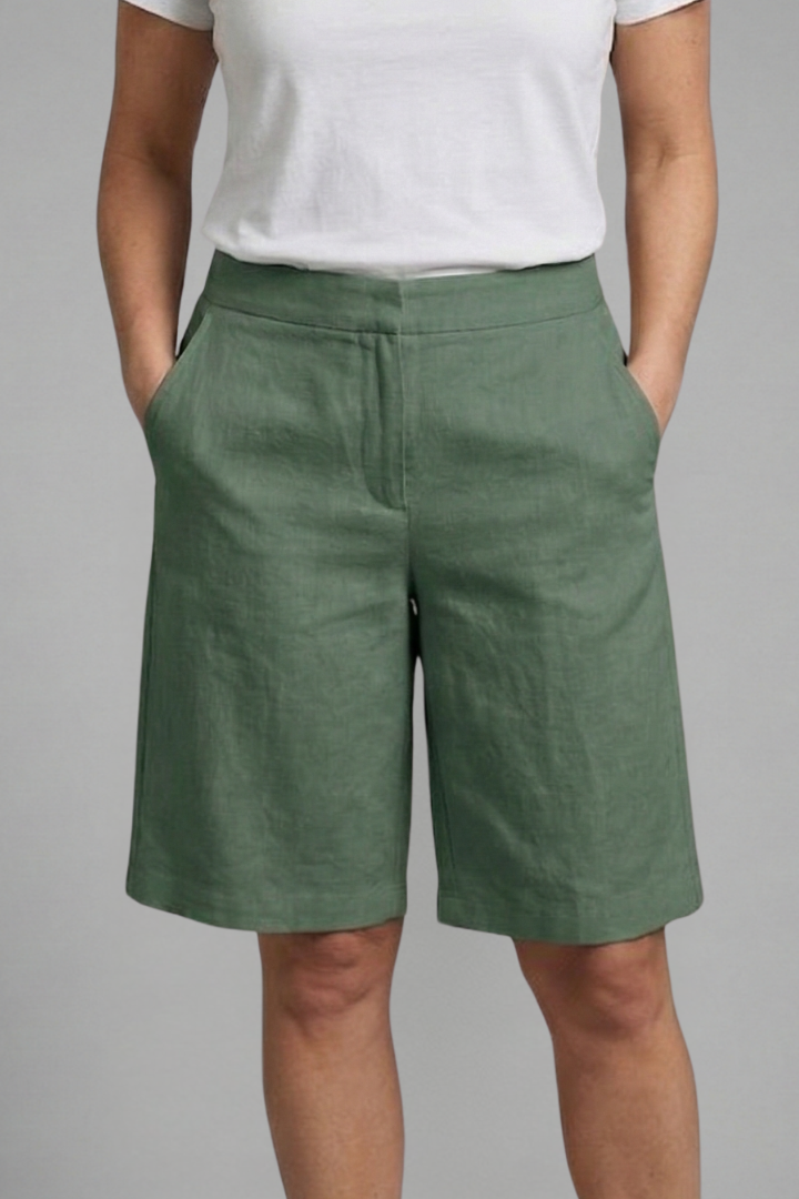 Leda | Women's Shorts with Elastic Waistband and Side Pockets