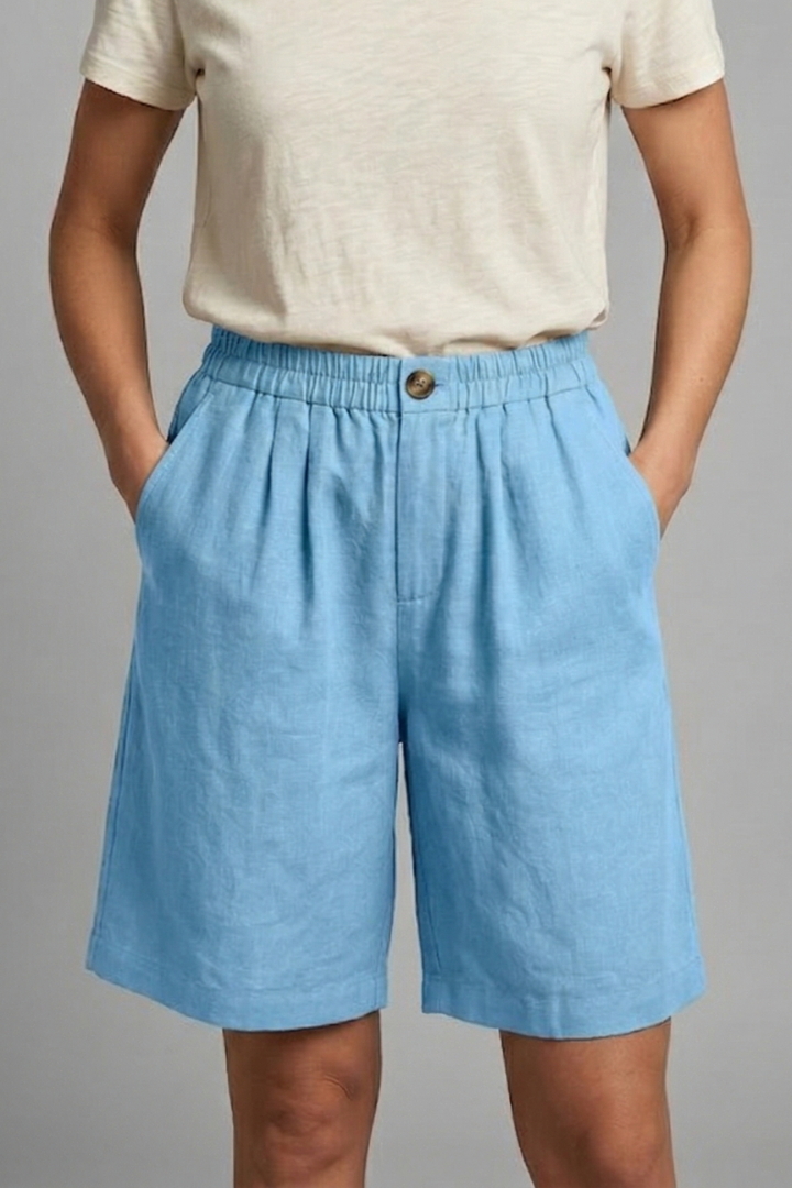 Leah | Women's Shorts with Elastic Waistband and Side Pockets