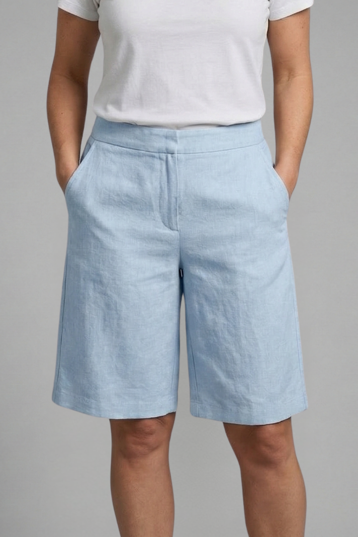 Leda | Women's Shorts with Elastic Waistband and Side Pockets
