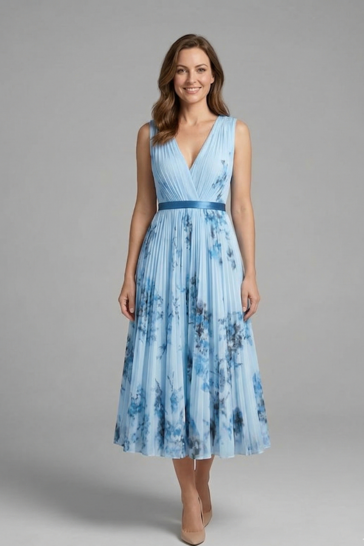 Ruby | Women's Sleeveless Dress with V-Neck and Pleated Skirt