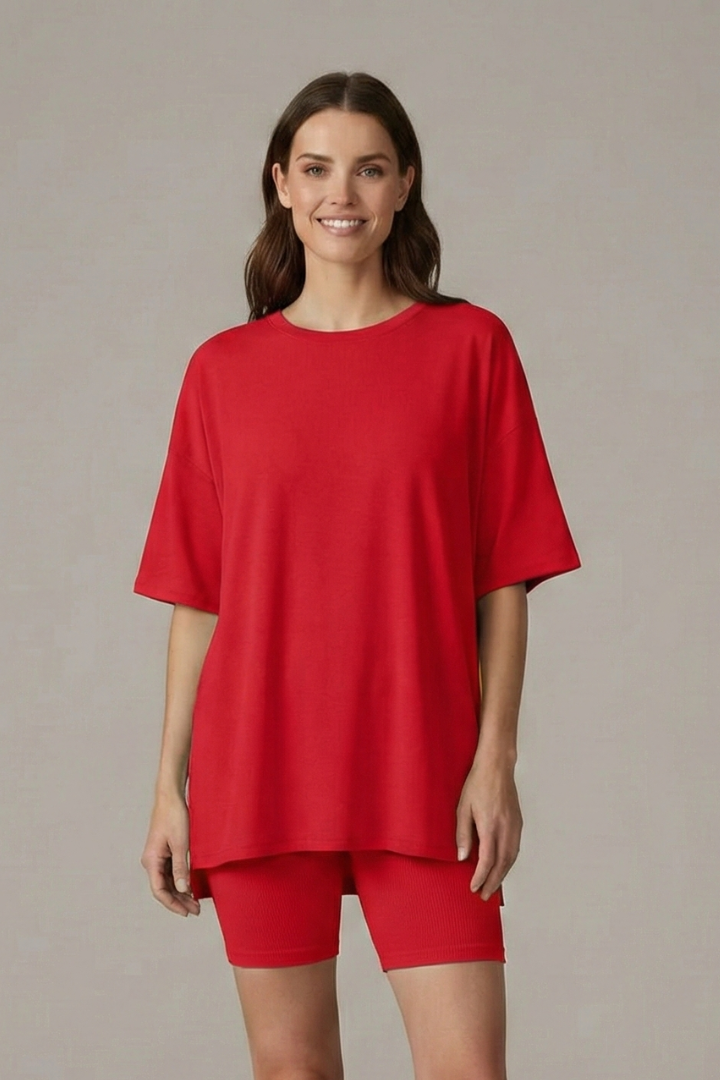 Jehanne | Women's Two-Piece Set with Crew Neck Top and Loose Shorts