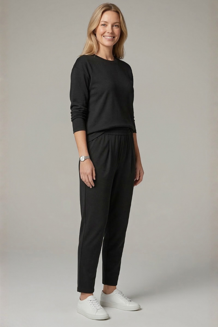 Constanza | Women's Two-Piece Set with Crew Neck Top and Tapered Trousers