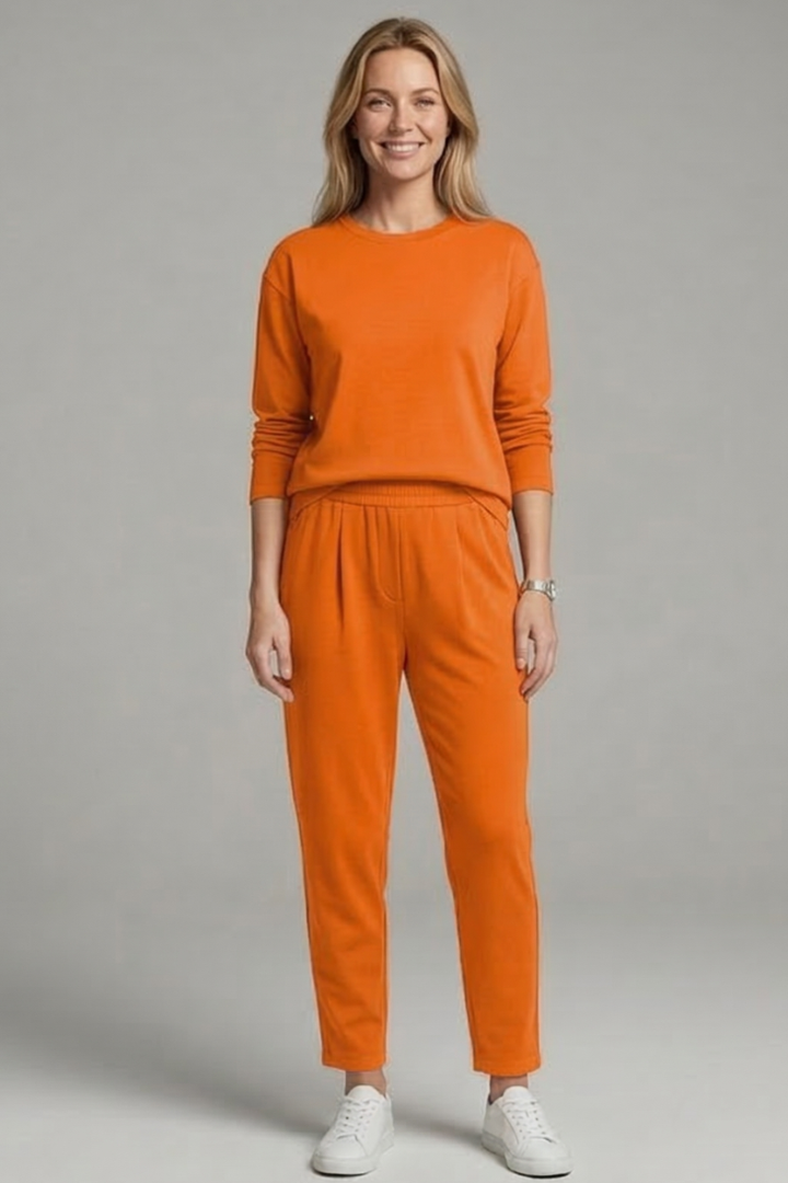 Constanza | Women's Two-Piece Set with Crew Neck Top and Tapered Trousers