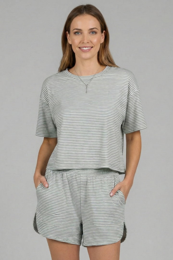 Jacintha | Women's Two-Piece Set with Short Sleeve Top and Elastic Shorts