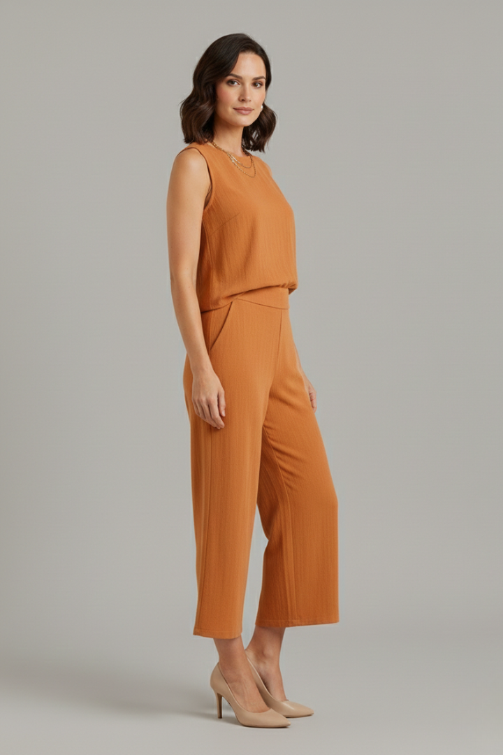Drusa | Women's Two-Piece Set with Sleeveless Top and Cropped Trousers