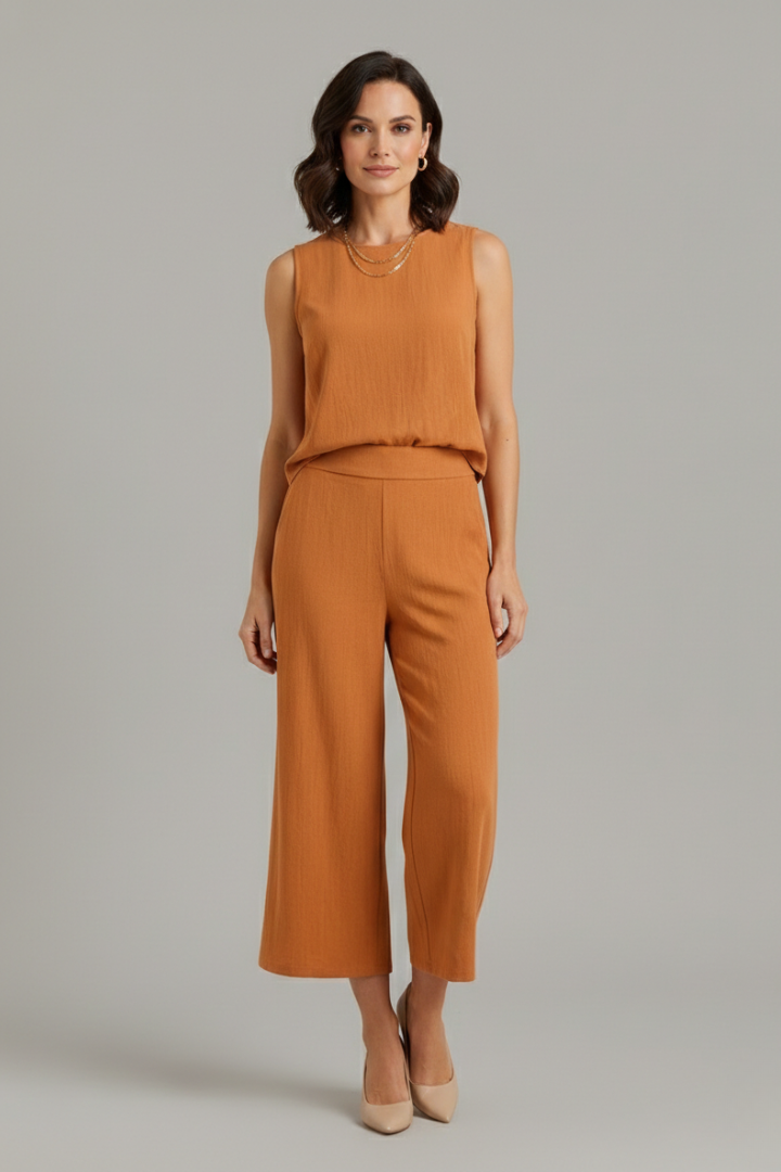 Drusa | Women's Two-Piece Set with Sleeveless Top and Cropped Trousers