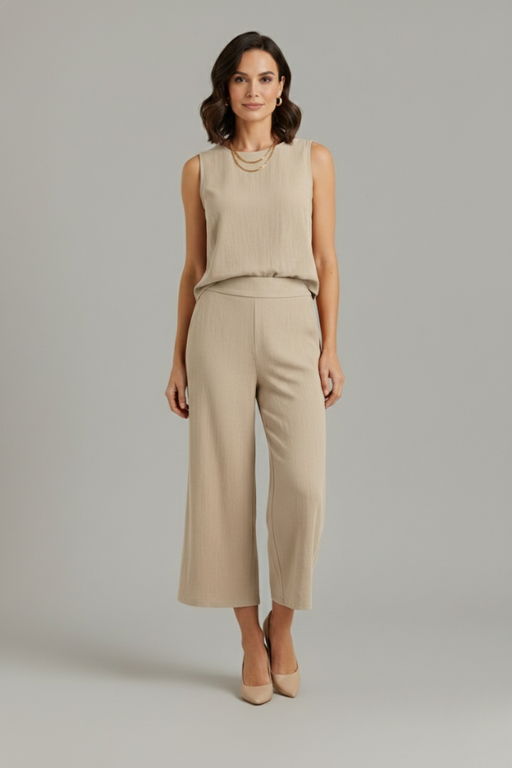 Drusa | Women's Two-Piece Set with Sleeveless Top and Cropped Trousers