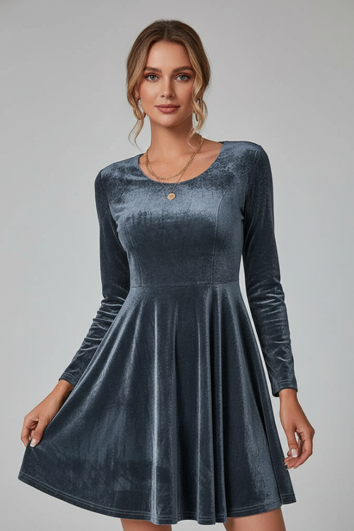 Lillian | Women's mini dress with round neckline and long sleeves