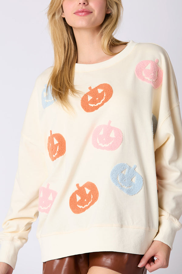 Gisla | Women's Colourful Pumpkin Sweatshirt with Embroidered Detail - image 10