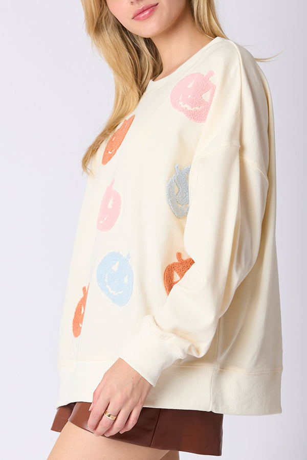 Gisla | Women's Colourful Pumpkin Sweatshirt with Embroidered Detail - image 12
